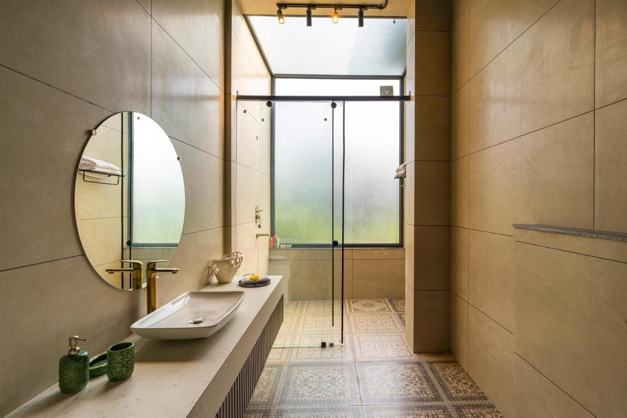 Stayvista'S Anantam - Luxury 4Br Villa With Huge Swimming Pool In Delhi Neu-Delhi Exterior foto